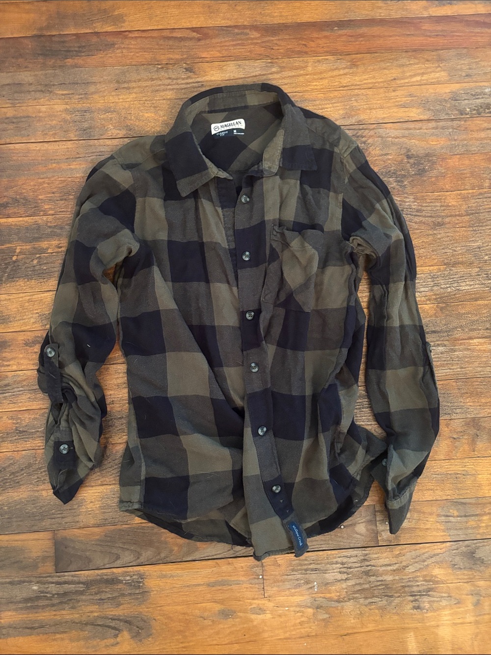 Magellan Outdoors Men's Olive Green & Black Plaid Button-Down Shirt